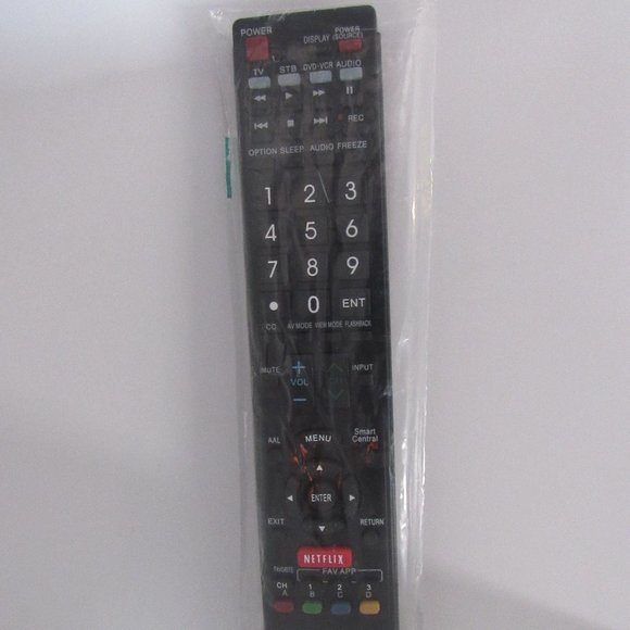 Universal Remote NWT - Picture 1 of 3